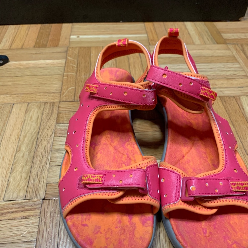 L.L Bean Pink Orange Velcro Hiking Camping Sandals Size 6 - Picture 7 of 13